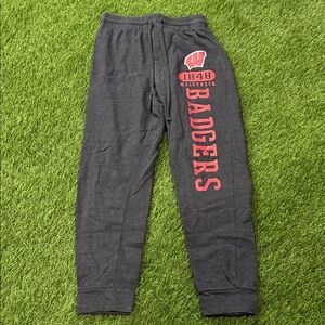 Sideline Apparel Jogging Pants - Wisconsin badgers